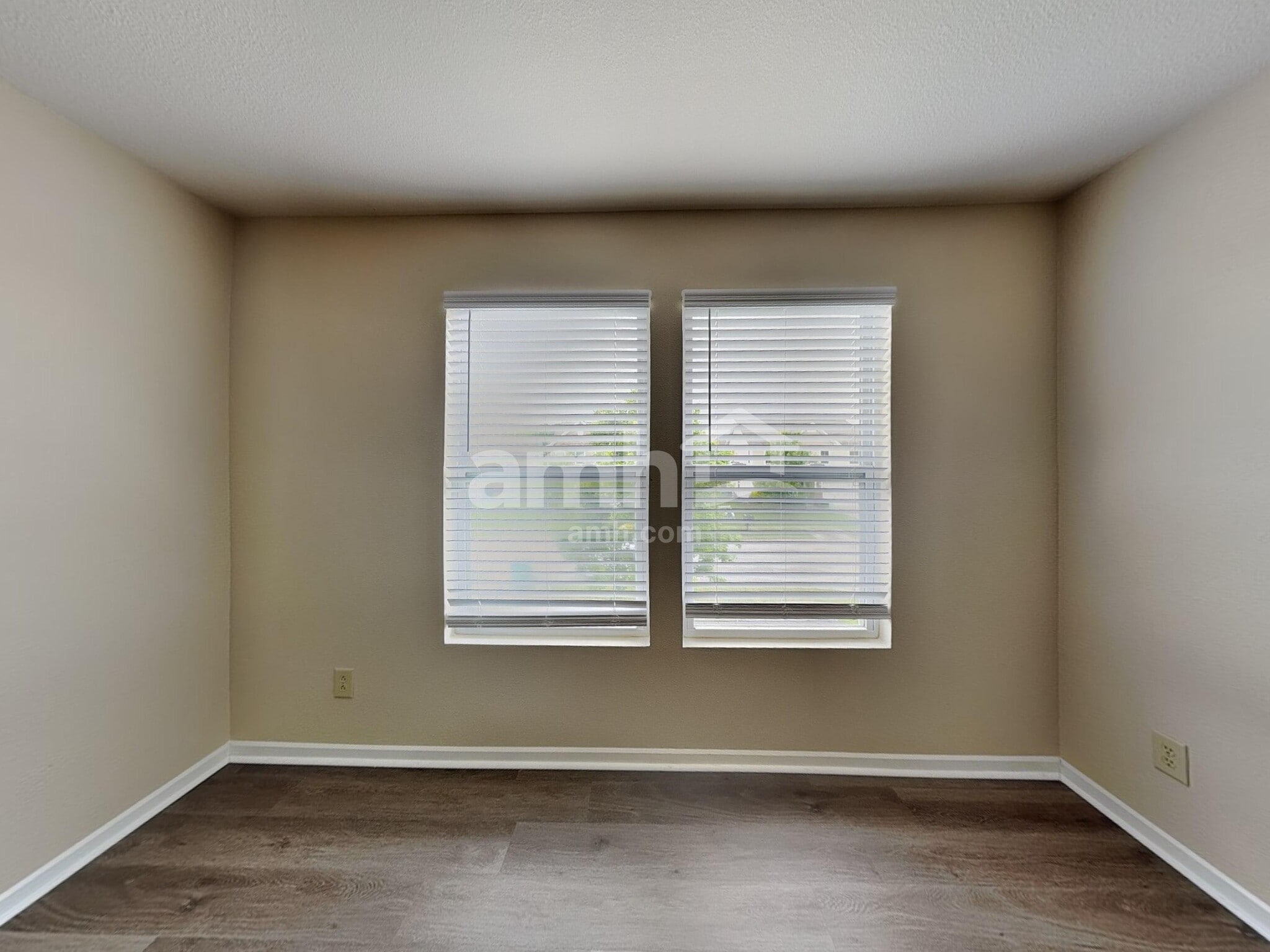 Building Photo - 6637 Branches Dr