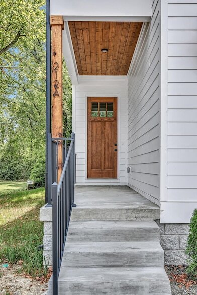 Building Photo - 212 Jennings Ave