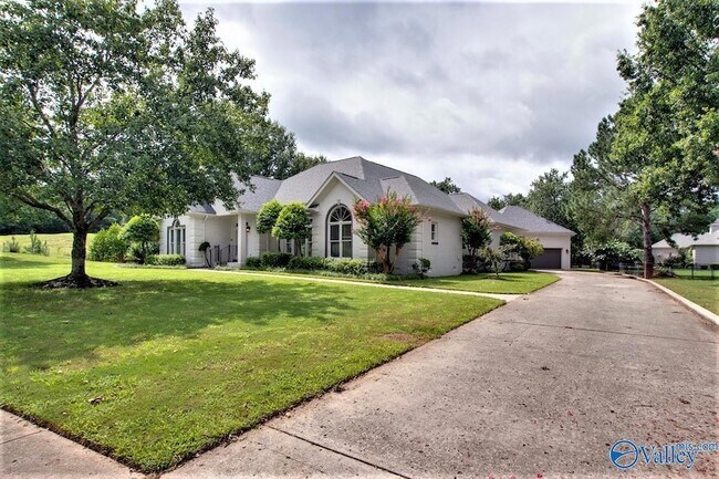 Building Photo - 2772 Deford Mill Rd SE