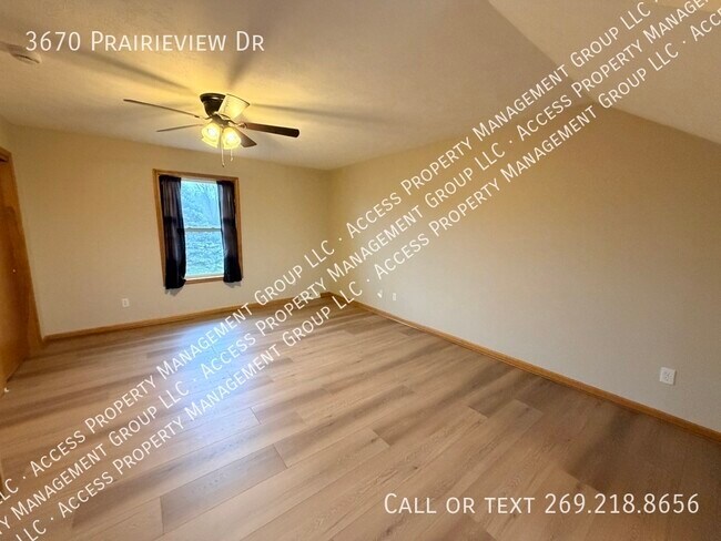 Building Photo - 3670 Prairieview Dr