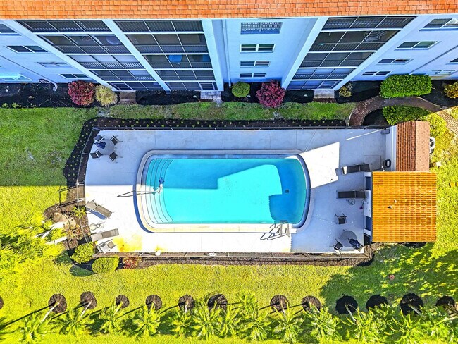 Building Photo - 180 Pebble Beach Blvd