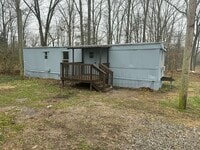 Building Photo - 1380 Mapleash Ave