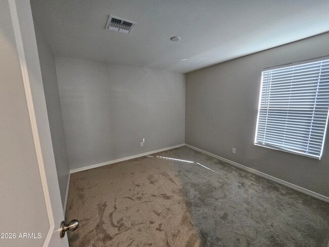 Building Photo - 3010 E Augusta Ave