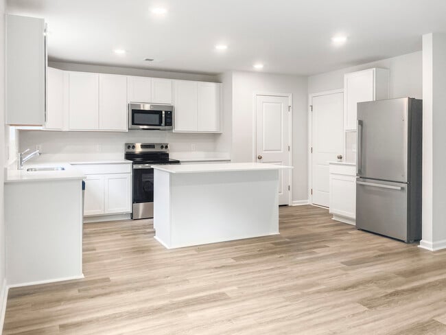 Building Photo - 5012 Scow Ct
