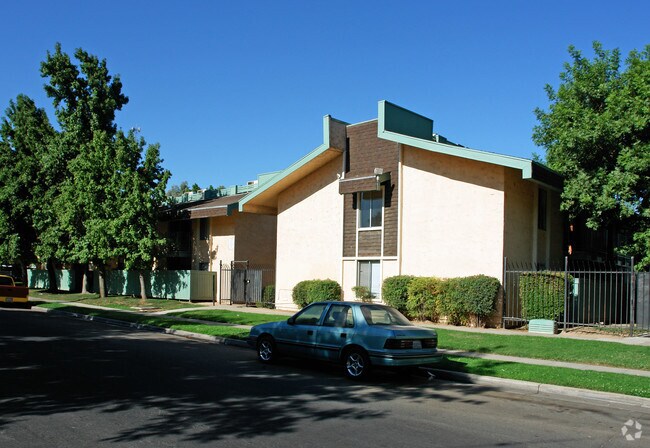 Fountain West Apartments Fresno, CA Apartment Finder