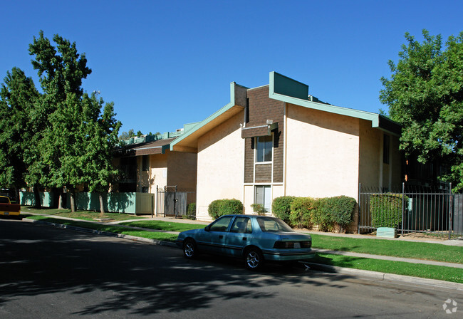 Building Photo - Fountain West Apartments