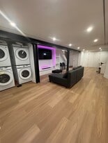 Building Photo - 531 E 187th St