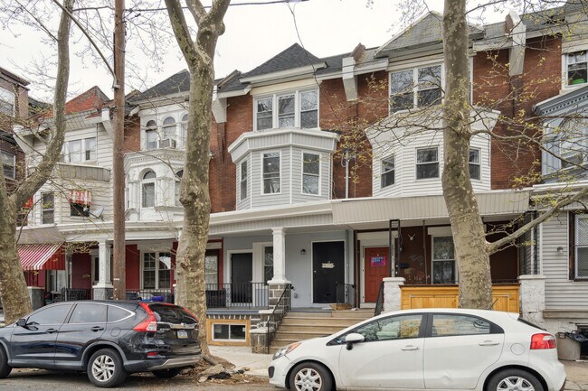 Building Photo - 5139 Pine St