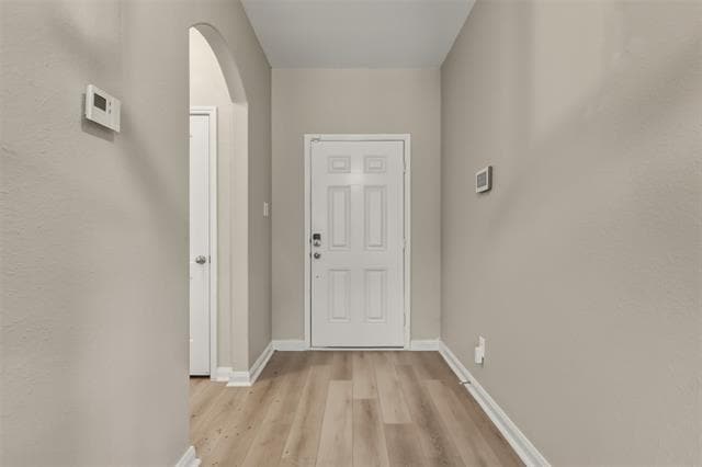 Building Photo - 5015 Royal Springs Dr