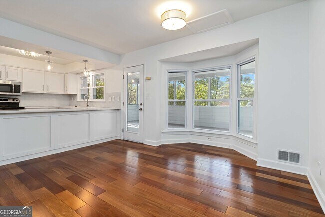 Building Photo - 2308 Defoors Ferry Rd NW