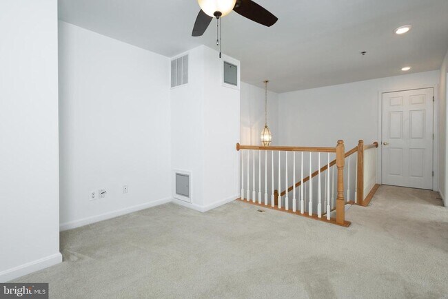 Building Photo - 8975 Harrover Pl