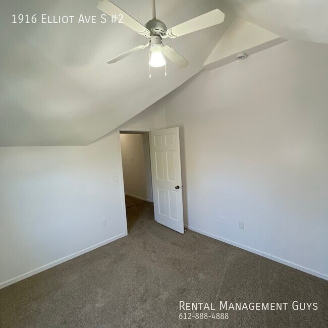 Building Photo - 1916 Elliot Ave