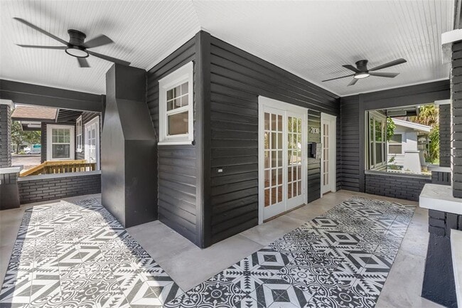 Building Photo - 2830 2nd Ave N