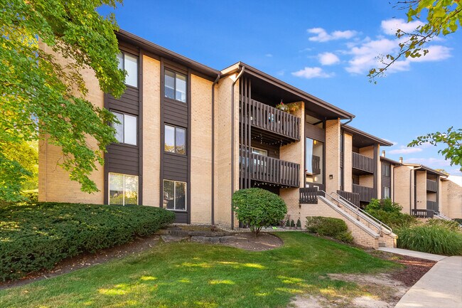 Primary Photo - 6165 Knoll Wood Ct