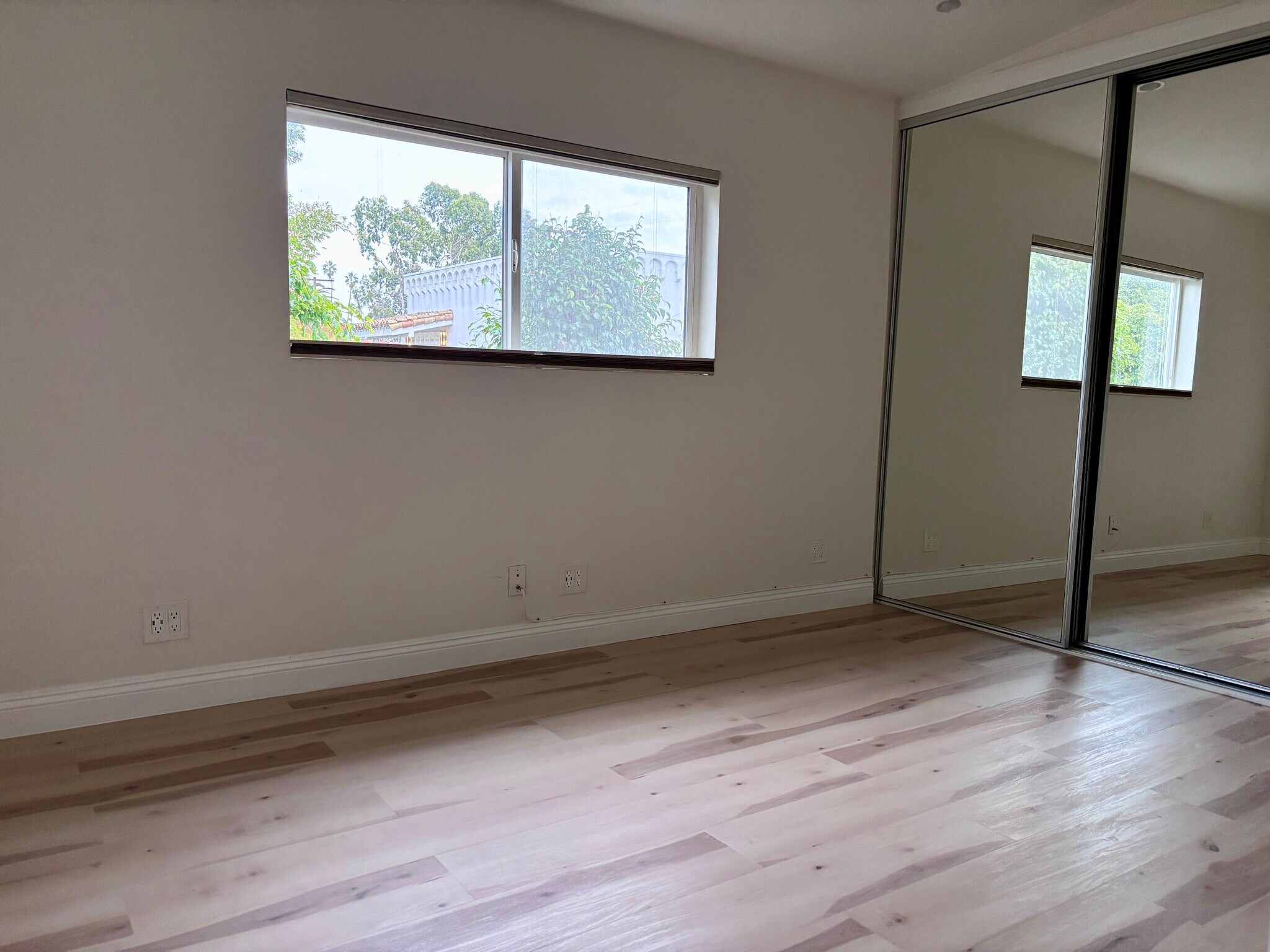 Building Photo - 538 Brooks Ave