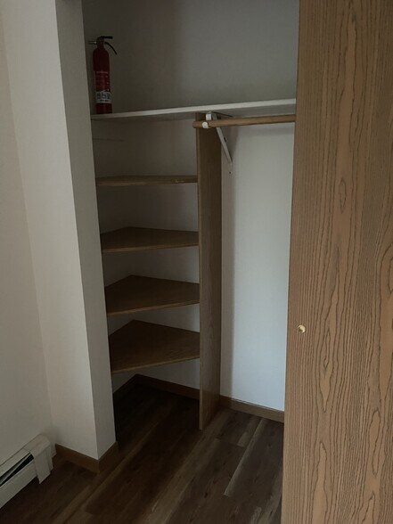 Building Photo - 10514 Gull Point Rd