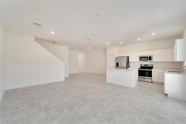 Building Photo - 392 Nine Iron Dr