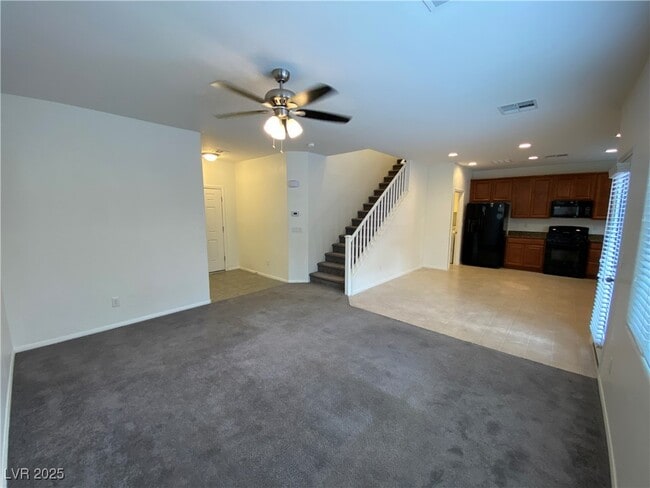 Building Photo - 10436 Yew Blossom Ave