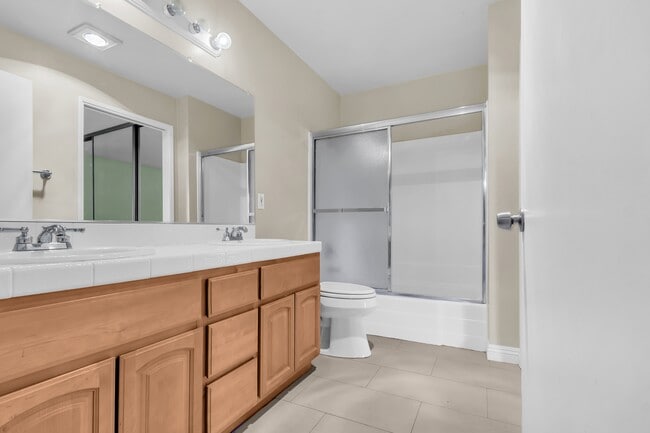 Building Photo - 403 Orange Blossom