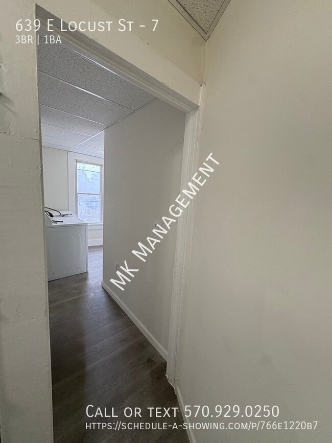 Building Photo - 639 E Locust St