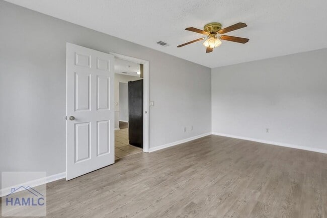 Building Photo - 734 Timber Ridge Trail