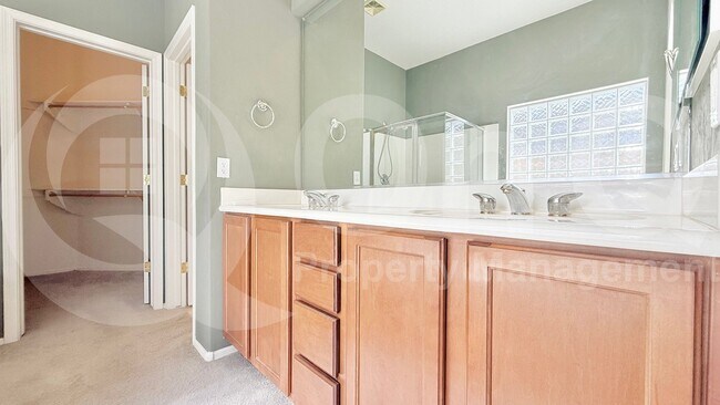 Building Photo - 3027 W Cottonwood Ln