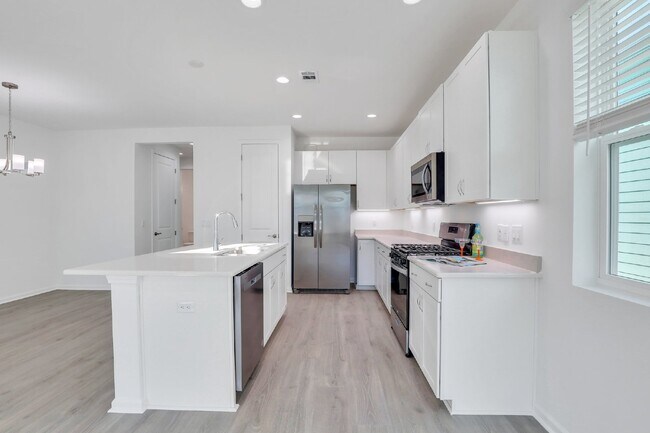 Building Photo - 165 Salty Fin Dr