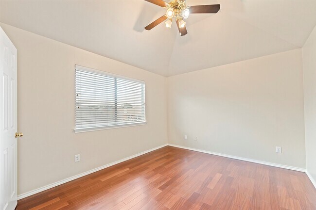 Building Photo - 7218 Broadelm Dr