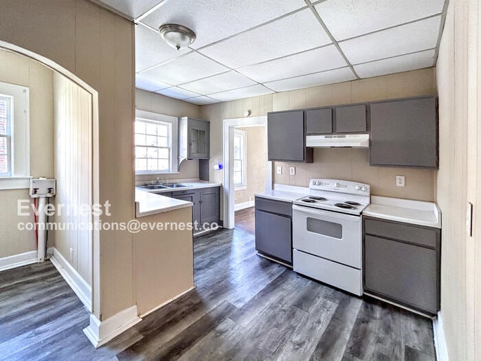 Building Photo - 1828 St Charles Ct SW