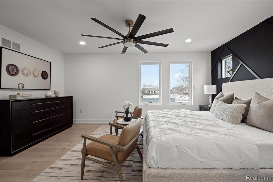 Building Photo - 125 N Washington Ave