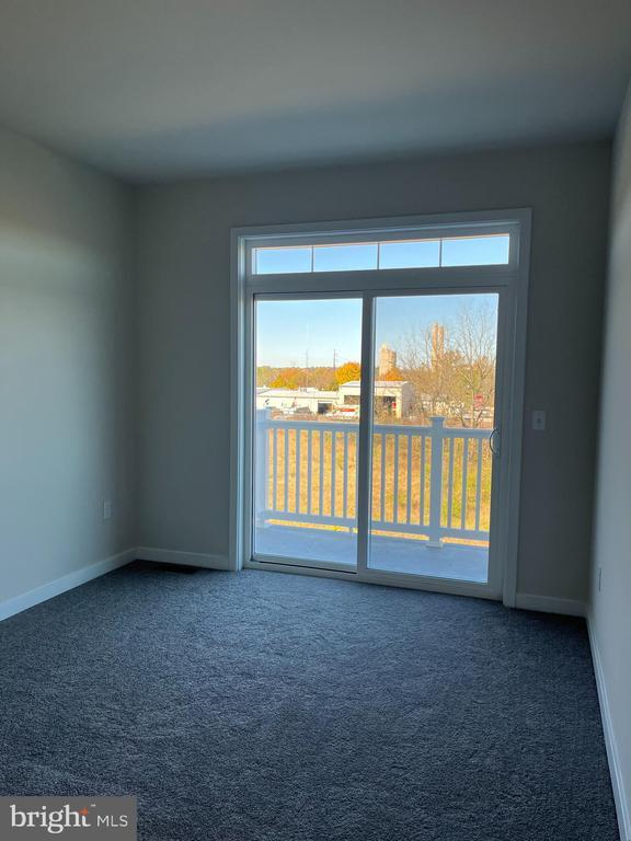 Building Photo - 741 Platinum Dr