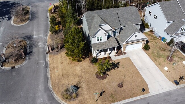 Building Photo - Spacious 4 Bedroom, Pet Friendly with Fenced In Backyard, Mimosa Bay Community Amenities