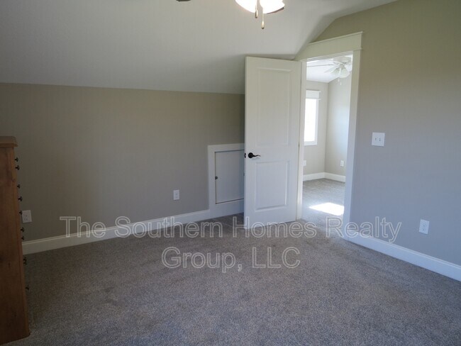 Building Photo - 975 Co Rd 316