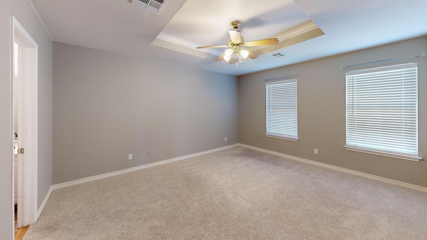 Building Photo - Spacious Home with Modern Upgrades in a Pe...