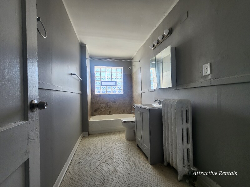 Building Photo - 37 W 14th Pl