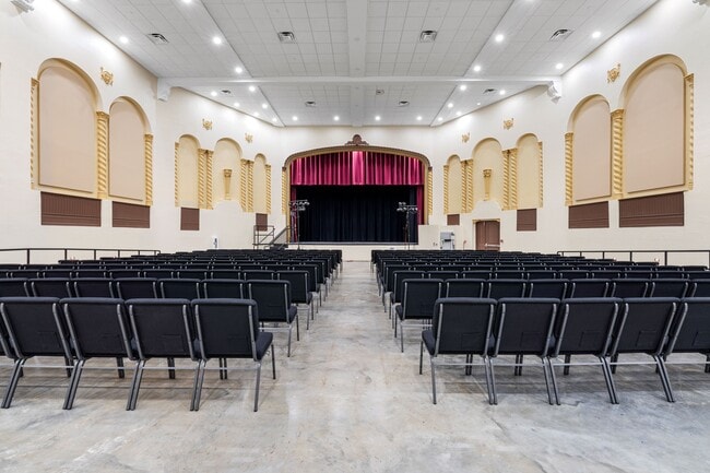 Arcadia - Hawn Plaza