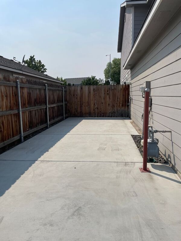 Building Photo - 5524 Cleveland Ln