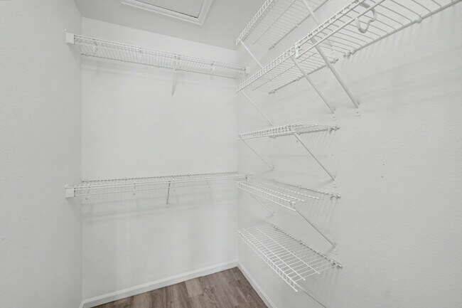 Building Photo - 2326 Klein Pl