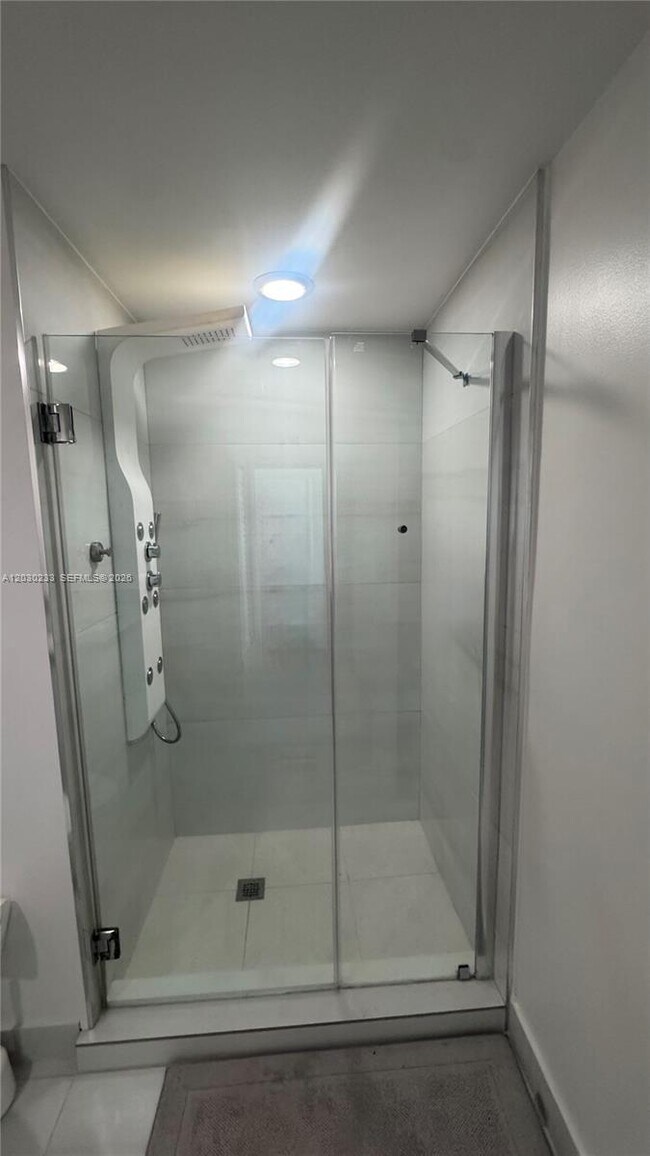Building Photo - 335 S Biscayne Blvd