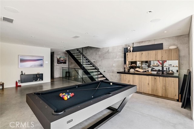 Building Photo - 121 25th St