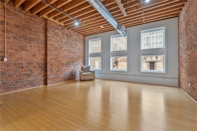 Building Photo - 951 Liberty Ave