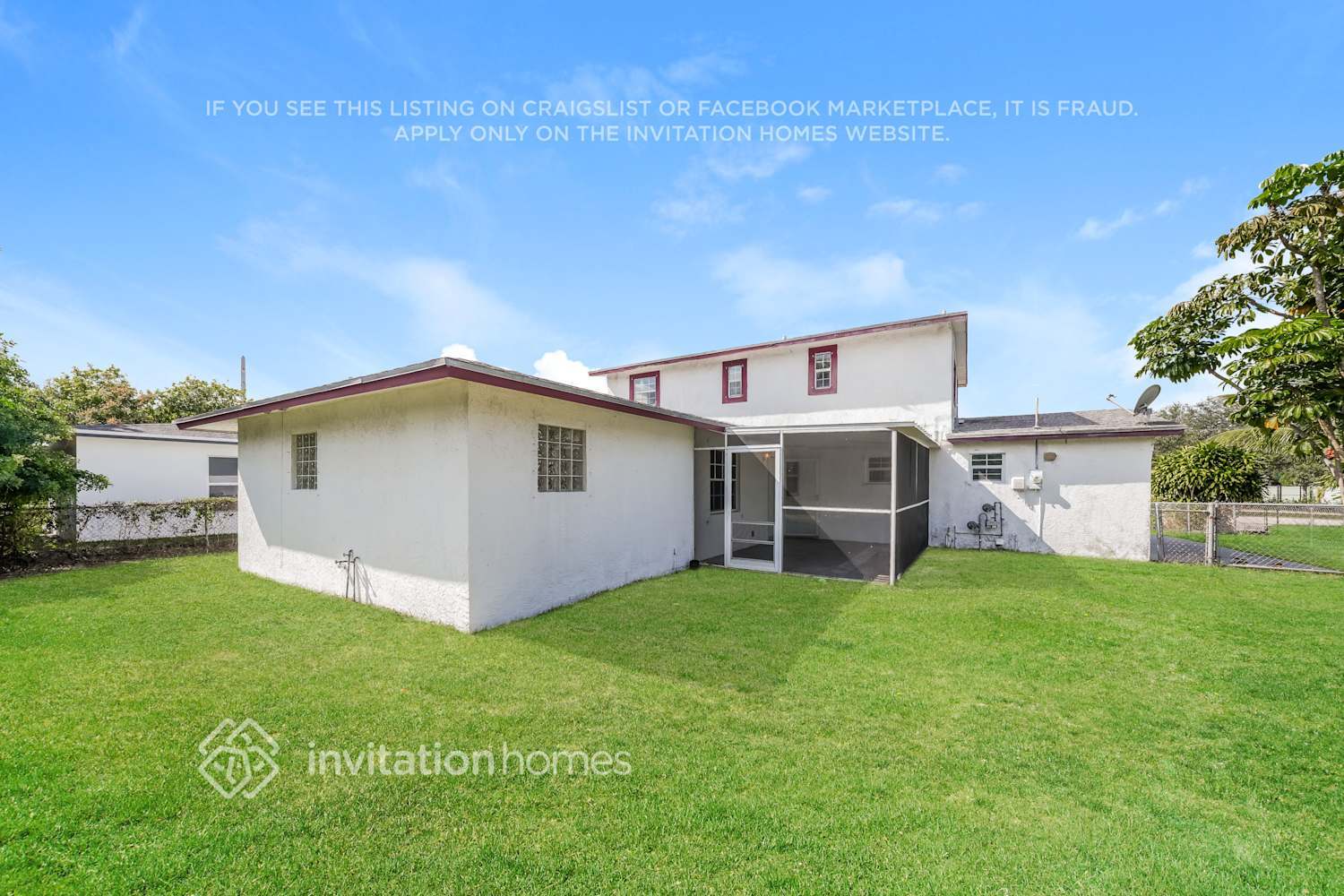 Building Photo - 5674 Parke Ave