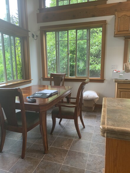 Dining Area - 6723 Sunset View Dr NW