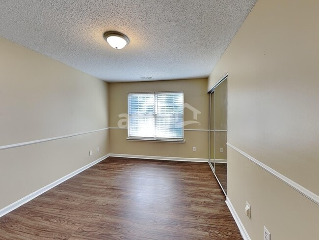 Building Photo - 3052 Teton Dr