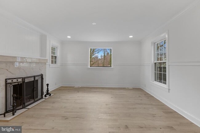 Building Photo - 3284 Annandale Rd