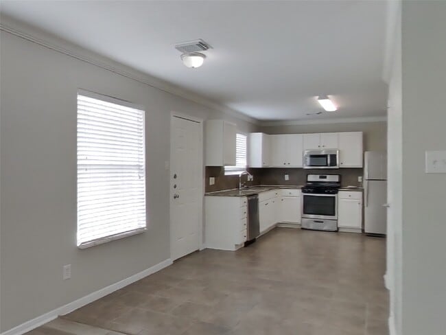 Building Photo - 20814 Fox Swift Ct