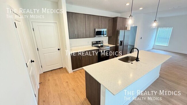 Building Photo - 430 Wellwood St SW