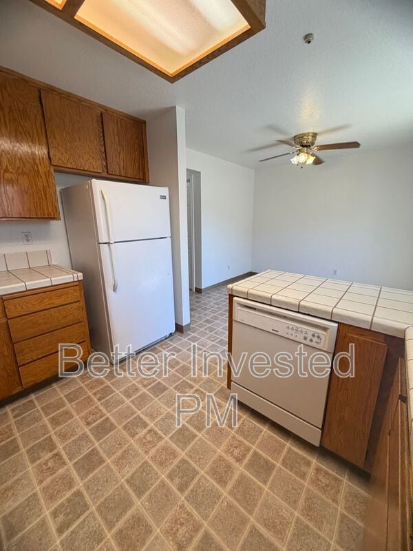 Building Photo - 7720 Bodega Ave