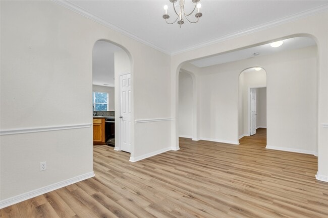 Building Photo - 415 Abbey Ln