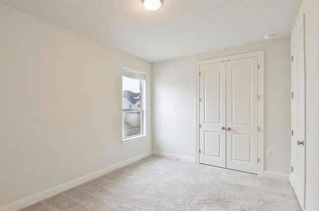 Building Photo - 218 Gulfton St